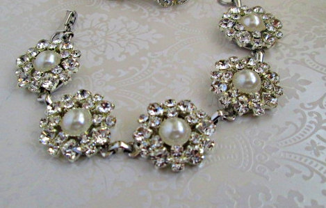 زفاف - Wedding Bracelet Pearl Bridal bracelet Ivory Pearl crystal rhinestone silver wedding jewelry statement bridal bracelet