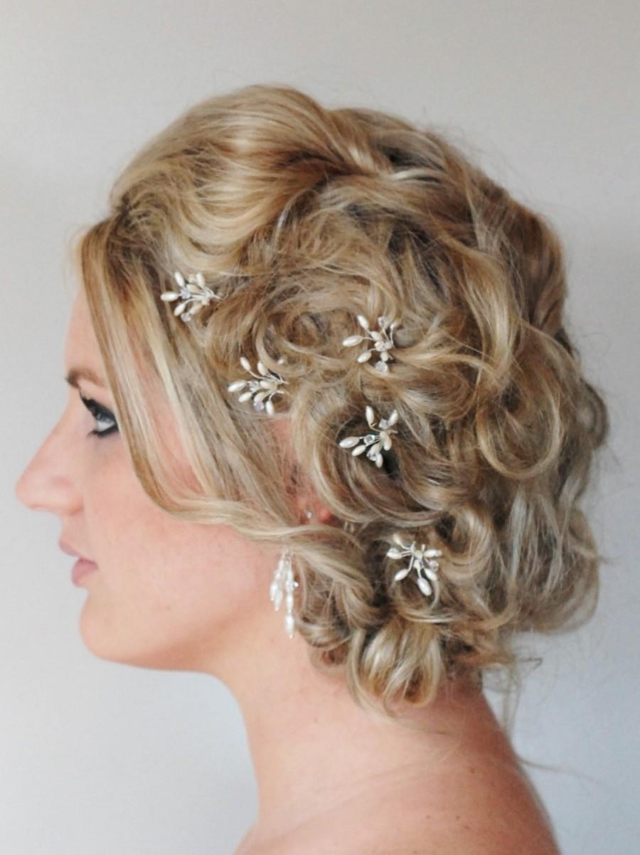 Свадьба - Rice Pearl Crystal Bridal Hair Pins, Wedding Hair Accessories, Formal Hair Pins, Swarovski Crystal Customised Hair Pins, Bridal Hair Piece