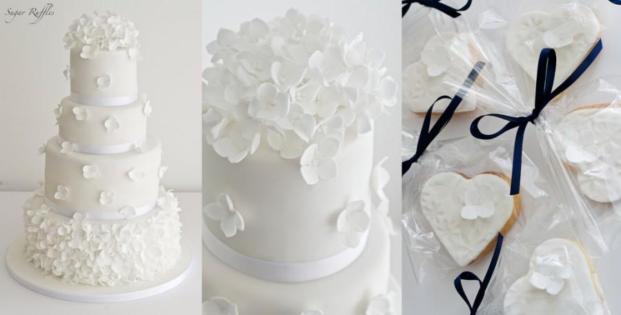 Hochzeit - Hydrangea Cascade Wedding Cake With Petal Ruffles