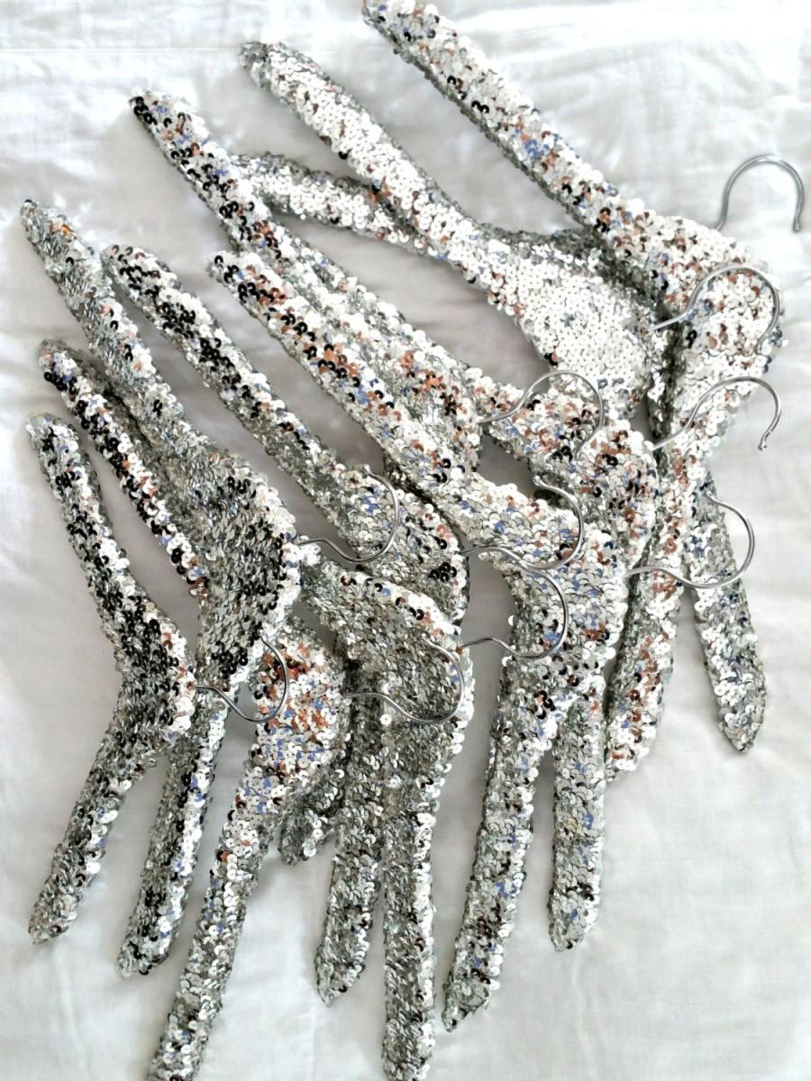 Hochzeit - CUSTOM BRIDAL PACKS Gold or Silver sequins 4 to 8 hanger sets