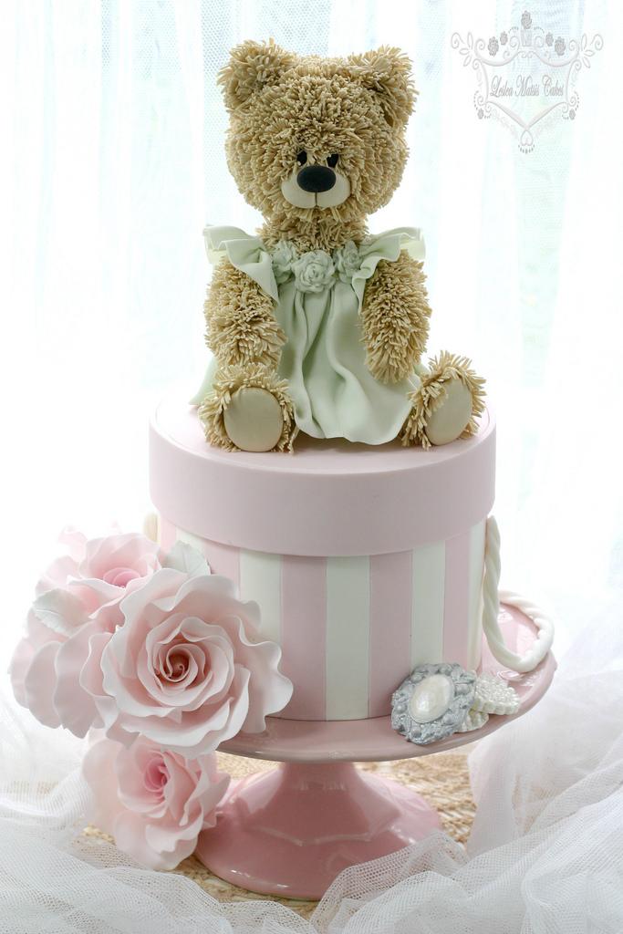 Wedding - Teddy On Hat Box