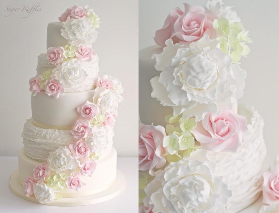 Mariage - Peony Split Cascade Wedding Cake