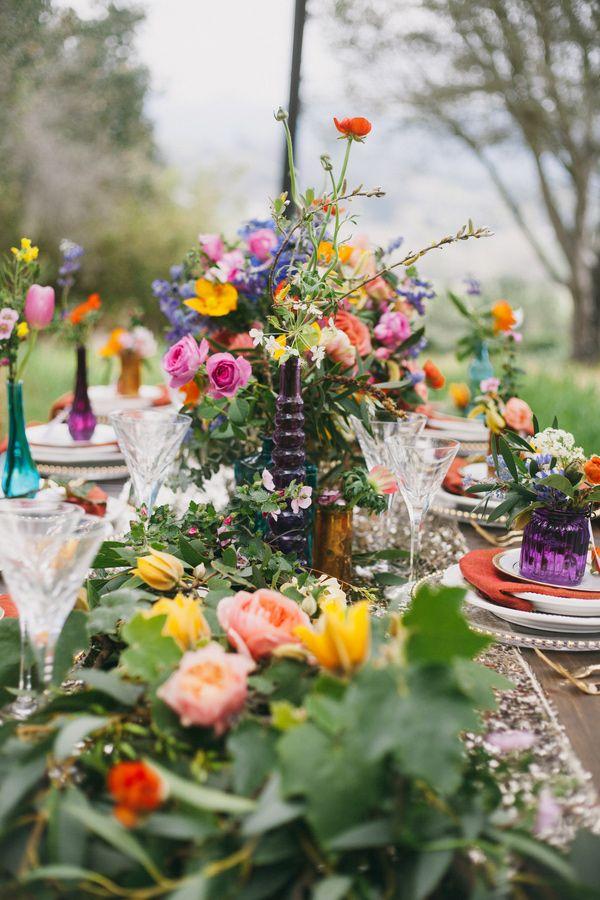Hochzeit - Bohemian Garden Wedding With Color