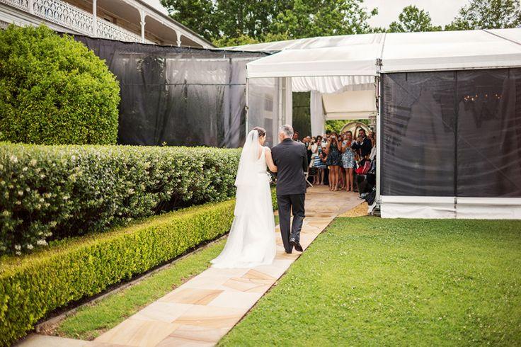 Свадьба - Romantic Garden Wedding At The James Terrara House
