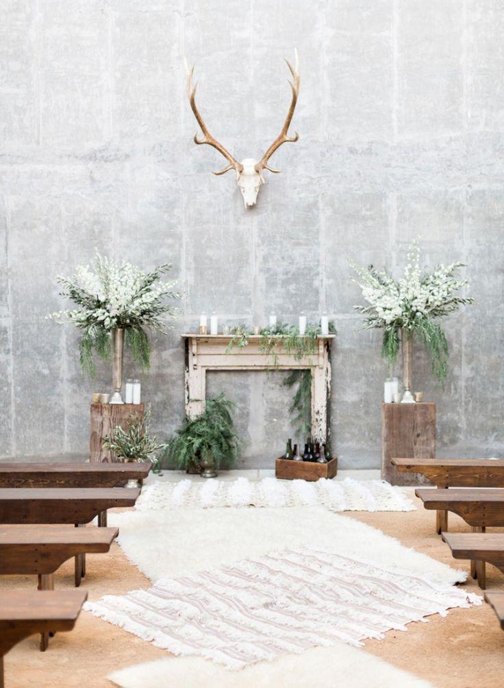 Mariage - Protea Filled Industrial Wedding