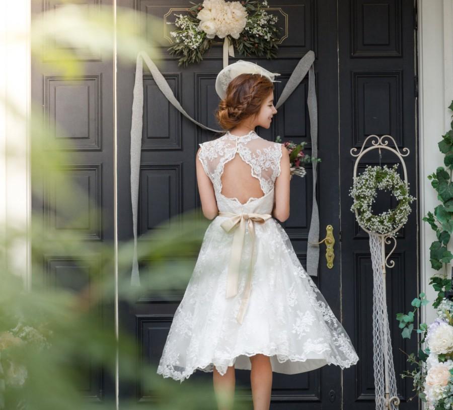 Wedding - Margaret - Vintage Short Lace Keyhole Wedding Dress with Champagne Sash