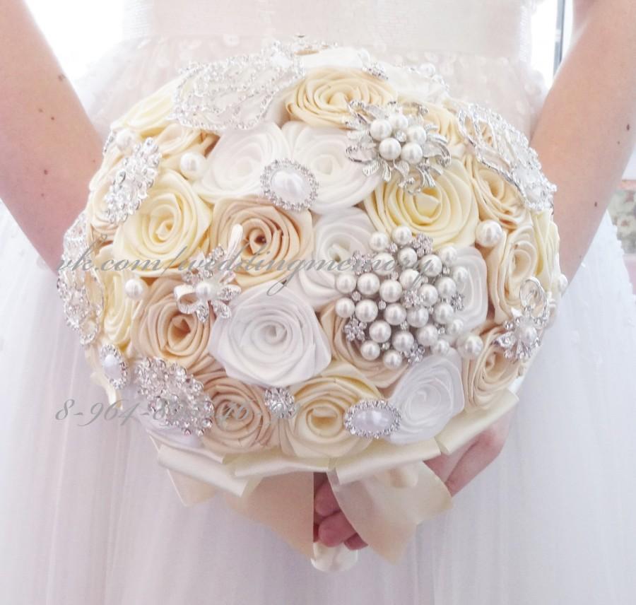 Hochzeit - BROOCH BOUQUET. Champagne wedding brooch bouquet by MemoryWedding with pearls