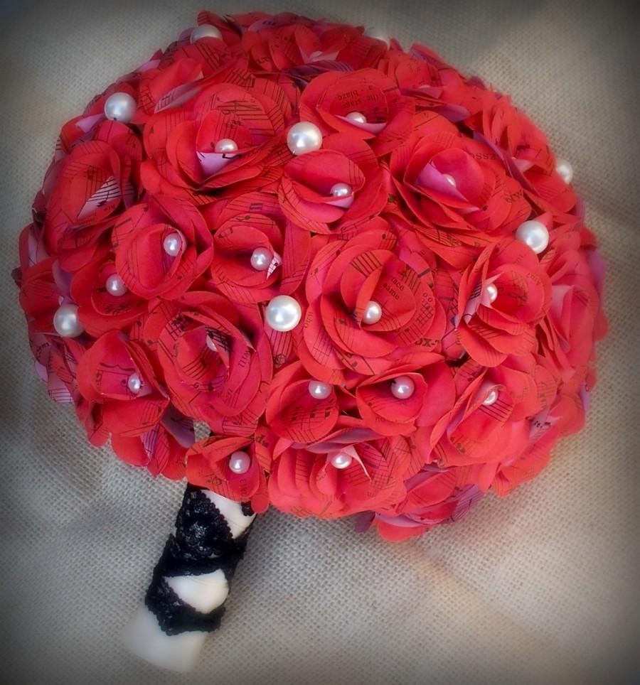 زفاف - Medium/Large bridal bouquet made with vintage sheet music in Deluxe, Rich, Deep red color technique. Choose any color