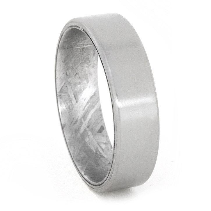 زفاف - Polished Titanium Ring with Gibeon Meteorite Sleeve, Wedding Band