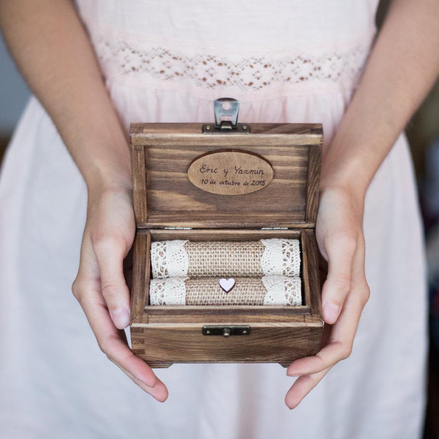 Свадьба - Personalized wedding ring box. Wooden ring holder with hearts. Rustic ring bearer. Romantic box. Unique handwritten personalization.