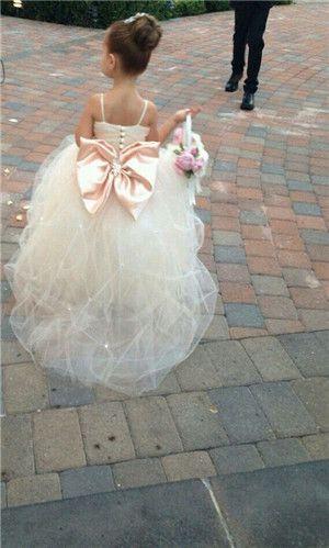 Hochzeit - The 20 Cutest Flower Girl Dresses Ever