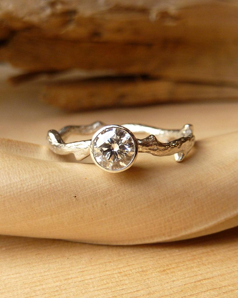 زفاف - Bezel Set Diamond Branch Ring