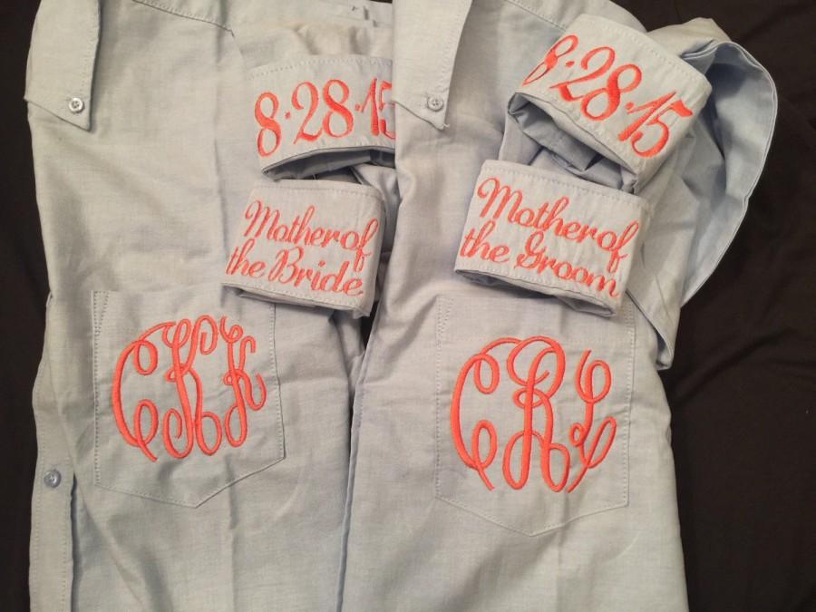 Mariage - Monogrammed Oxford/ Monogrammed Button Up/ Getting Ready Shirt/ Bridal Party Oxford/ Mother of the Bride Shirt/Mother of the Groom Shirt