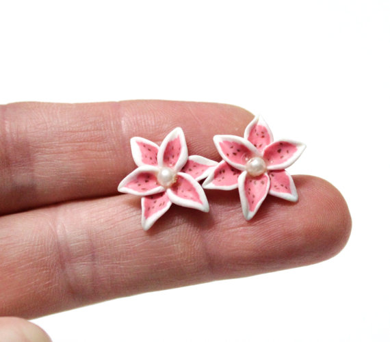 Mariage - Tiger Lily Earrings, Lily Jewelry, Small Flower Stud Earrings, Pink Lily Stud Earrings, Wedding, Bridesmaids Earrings, Pink Lily Wedding