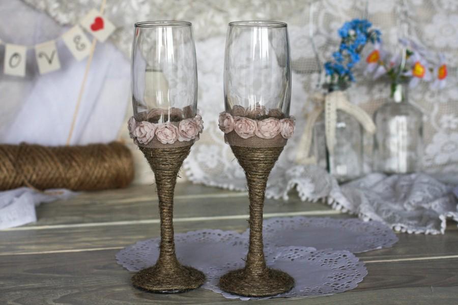 Mariage - Vintage Chic Wedding glasses with rope, lace,cappuccino rose