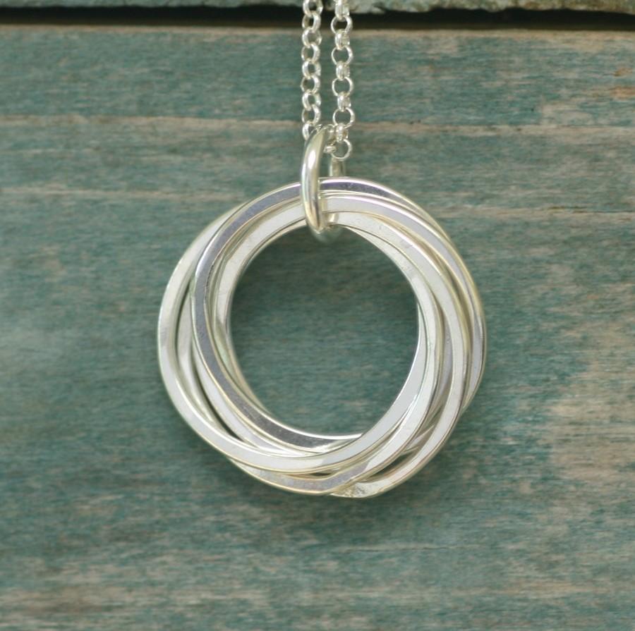 Свадьба - 6th anniversary gift, 6 linked rings necklace, grandmother necklace, mother of the groom gift - Lilia