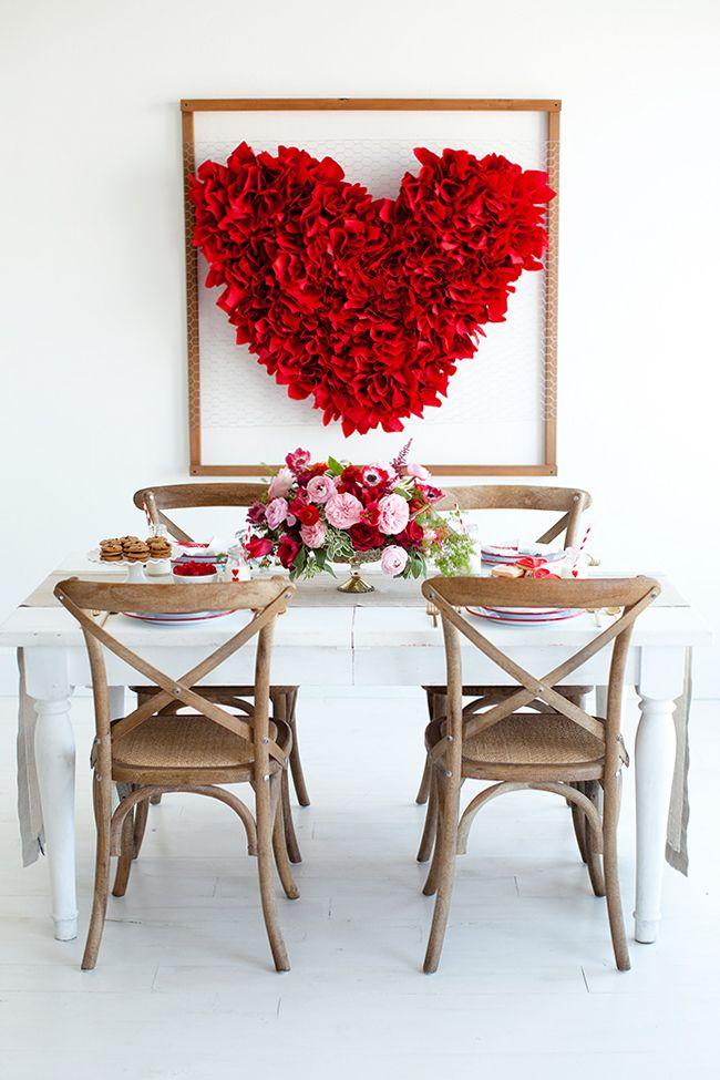 Hochzeit - DIY Valentine’s Day Heart Backdrop 