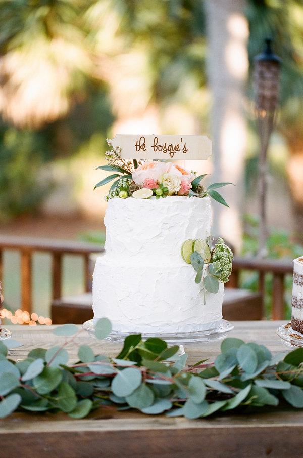 زفاف - Custom Wood Wedding Cake Topper: choose your own wording (script font)