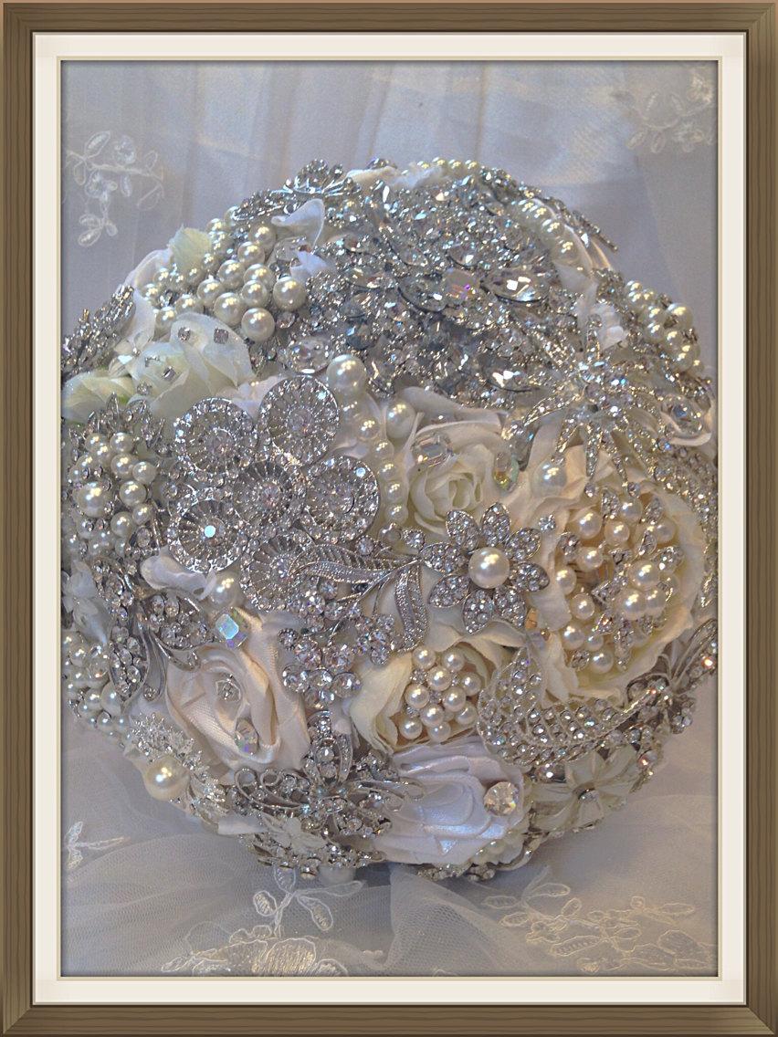 زفاف - Wedding Brooch Bouquet. Deposit on made to order White Ivory Bridal Heirloom Pearl Crystal Bling Diamond Broach Bouquet