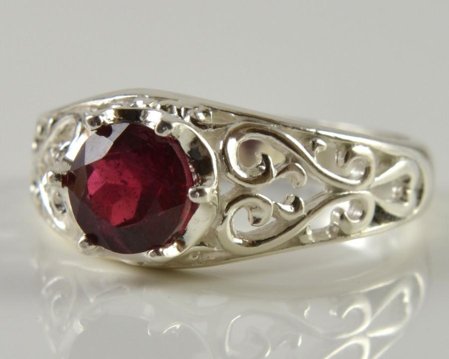 Mariage - Ruby Ring in Sterling Silver, Genuine Faceted Ruby Stone in Filigree Ring, Engagement Promise Solitary Statement Ring