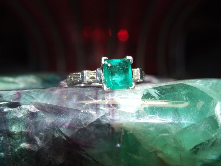 Mariage - Vintage Estate 18K WG Art Deco Floral Filigree Architectural Step Square Cut Emerald Baguette Diamond Ring Size 6 1/2