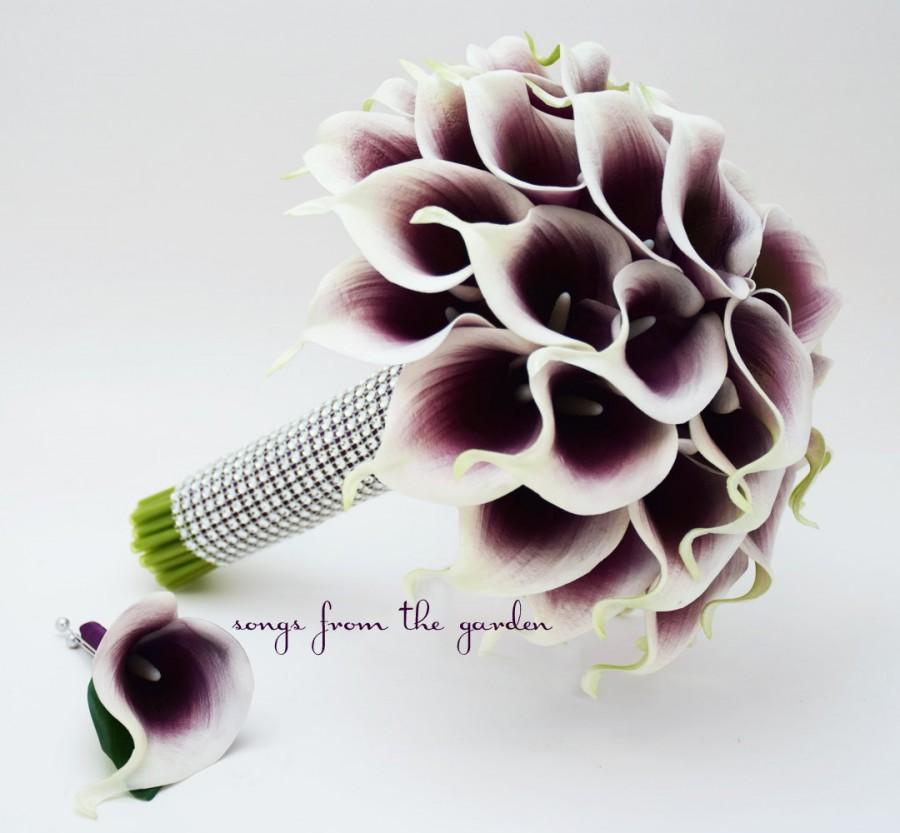 Hochzeit - Picasso Real Touch Calla Lily Bridal Bouquet Groom's Boutonniere White Plum Purple - Purple White Wedding Bouquet Real Touch Picasso Callas