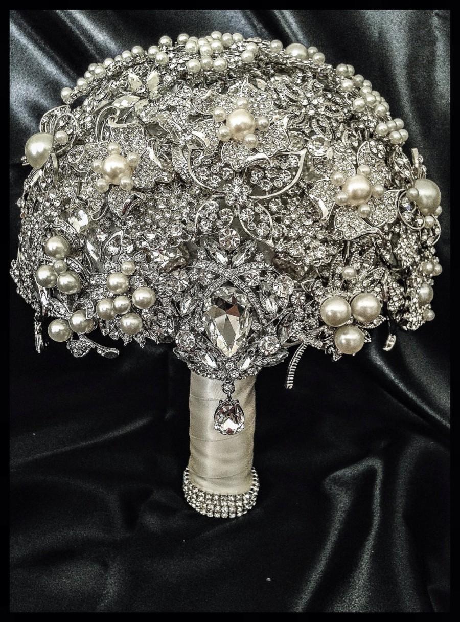 Wedding - Rich Classic Pearl Brooch Bouquet. Deposit on Crystal Bling Glam Pearl Brooch Bridal Bouquet. Pearl ivory silver Broach Bouquet