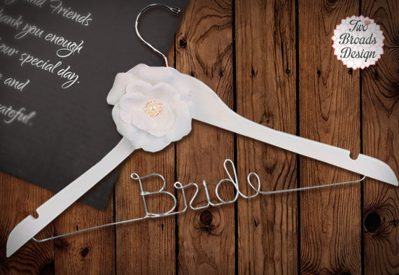 زفاف - SALE Personalized Wedding Hanger with Rhinestone Flower Accent. Brides Hanger/ Bride/ Name Hanger/ Wedding Hanger / 47 ribbon colors