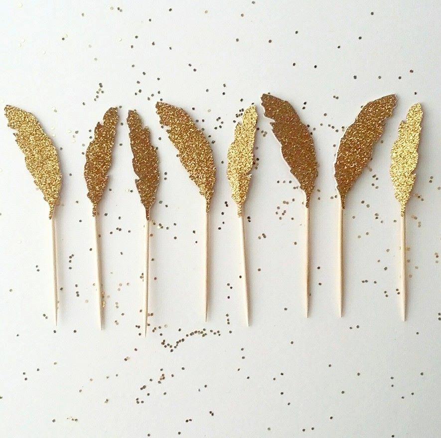 Mariage - Gold Feather Cupcake Toppers - Glitter Paper feather decor - Aztec Boho party Gold Glitter - Wedding, Shower,Golden Birthday Cake toothpick