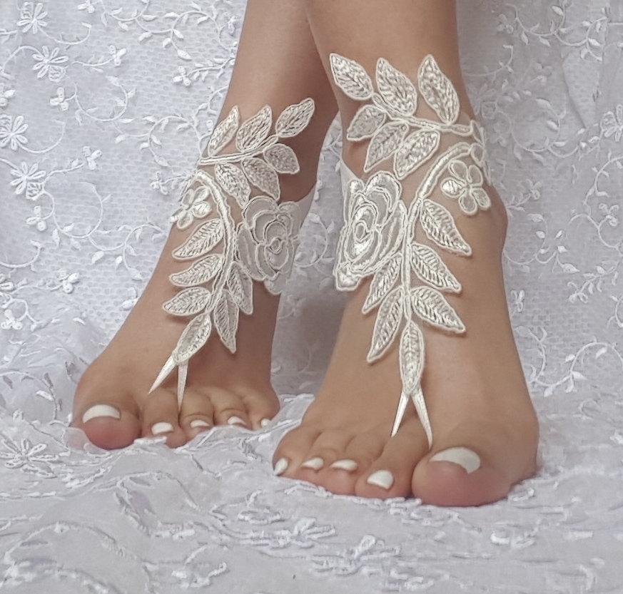 Mariage - Bridal barefoot sandals ivory beach wedding barefoot sandal footwear, footgear, lace barefoot shoes, bridal shoes