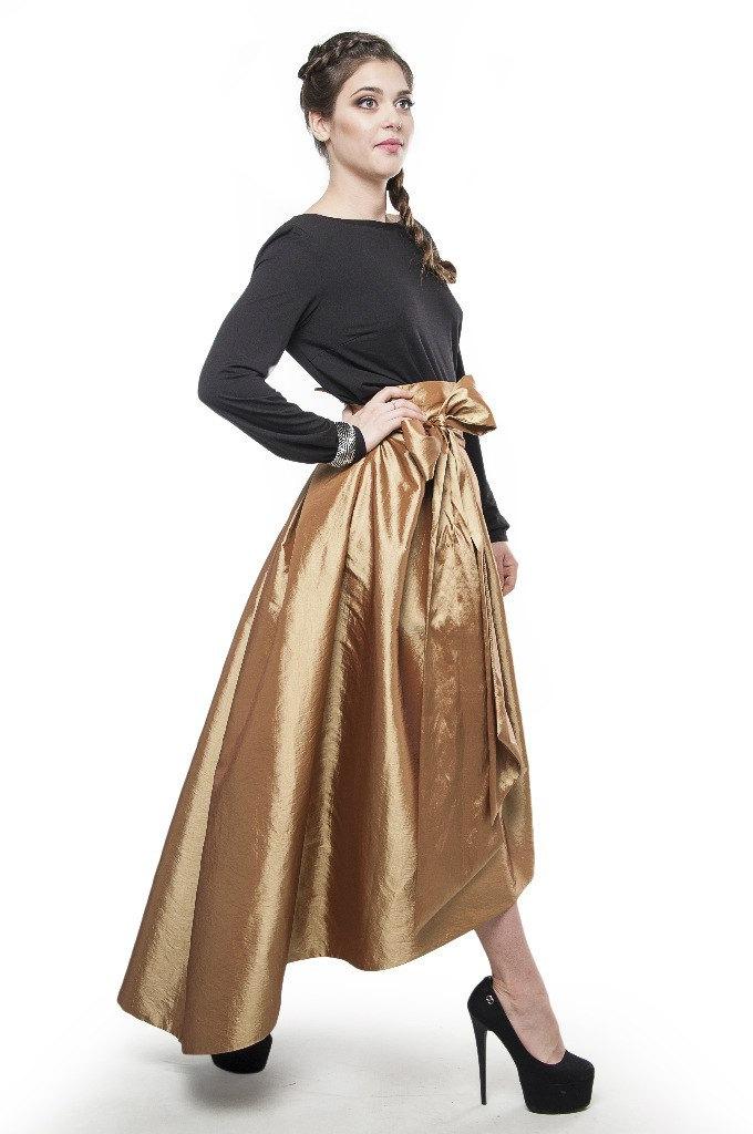 gold skirt with bow