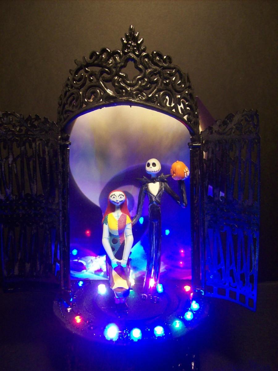 Hochzeit - Nightmare Before Christmas Bride Groom Jack and Sally Wedding Cake Topper Colored Light