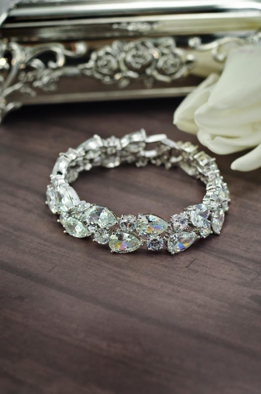 زفاف - crystal bridal bracelet, cubic zirconia bracelet, bridal cuff bracelet, bridal jewelry, wedding cz bracelet, silver cz jewelry, cz bracelet
