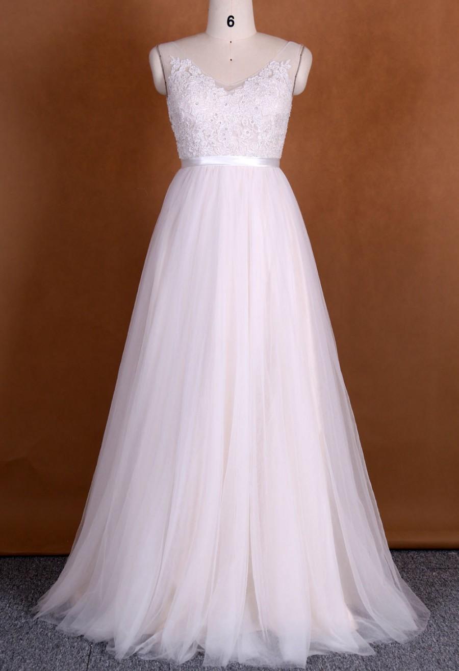 Hochzeit - V Neckline evening dress, beading lace appliques, low back, zipper up, floor length, Chiffion dress, bridesmaid dress, light pink dress