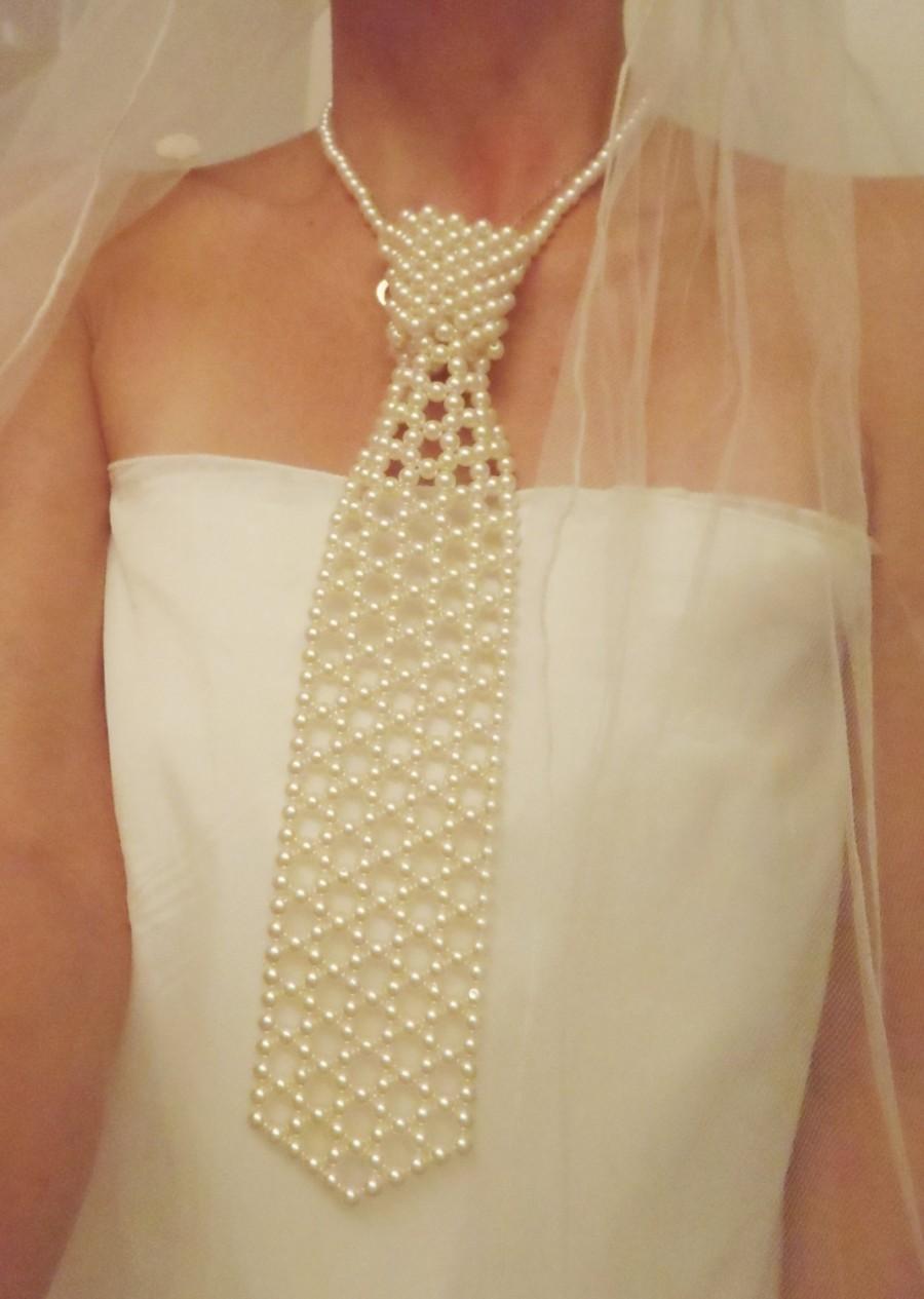 Hochzeit - Braide Pearls Necktie / Wedding Jewelry