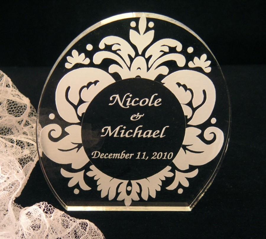 Свадьба - Damask Wedding Cake Topper - Engraved & Personalized