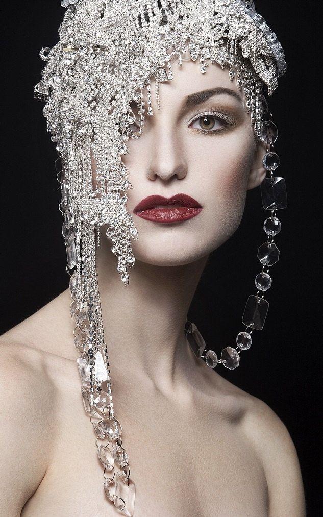 زفاف - READY TO SHIP Rhinestone Goddess Wedding Queen Drape Coque Headdress Headpeice Art Deco Lolita Couture Posh Wig