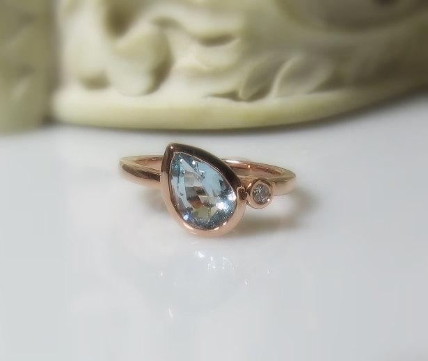 Mariage - Aquamarine Pear and Diamond 14K Gold, Made to Order, Tear Drop, Alternative Engagement, Non Traditional, Side Swept