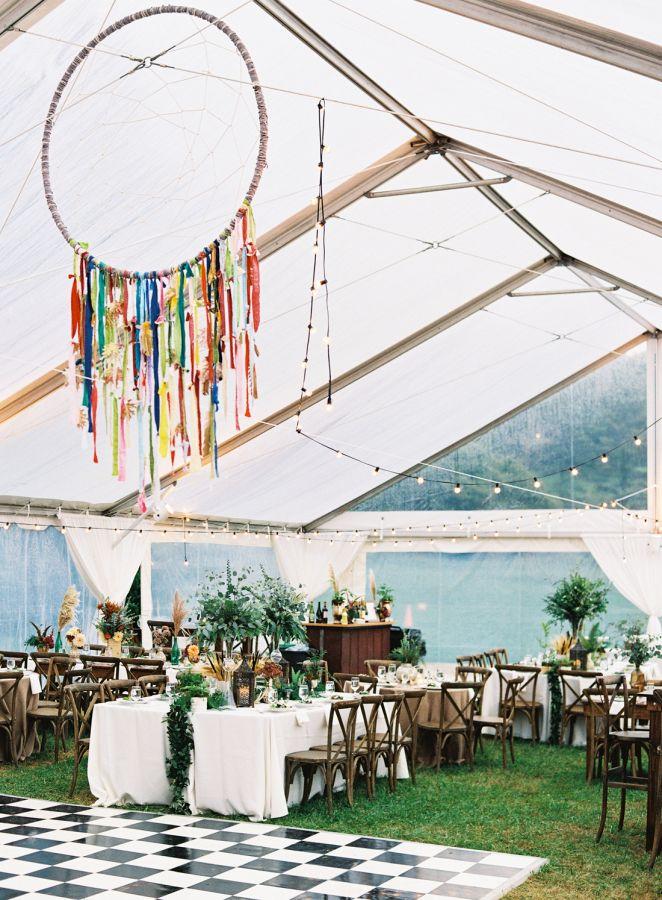Mariage - Cozy Rustic Wedding Complete With Giant Dream Catchers