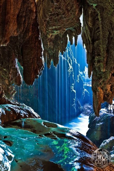 Hochzeit - 15 Most Beautiful Caves To Visit Before You Die!