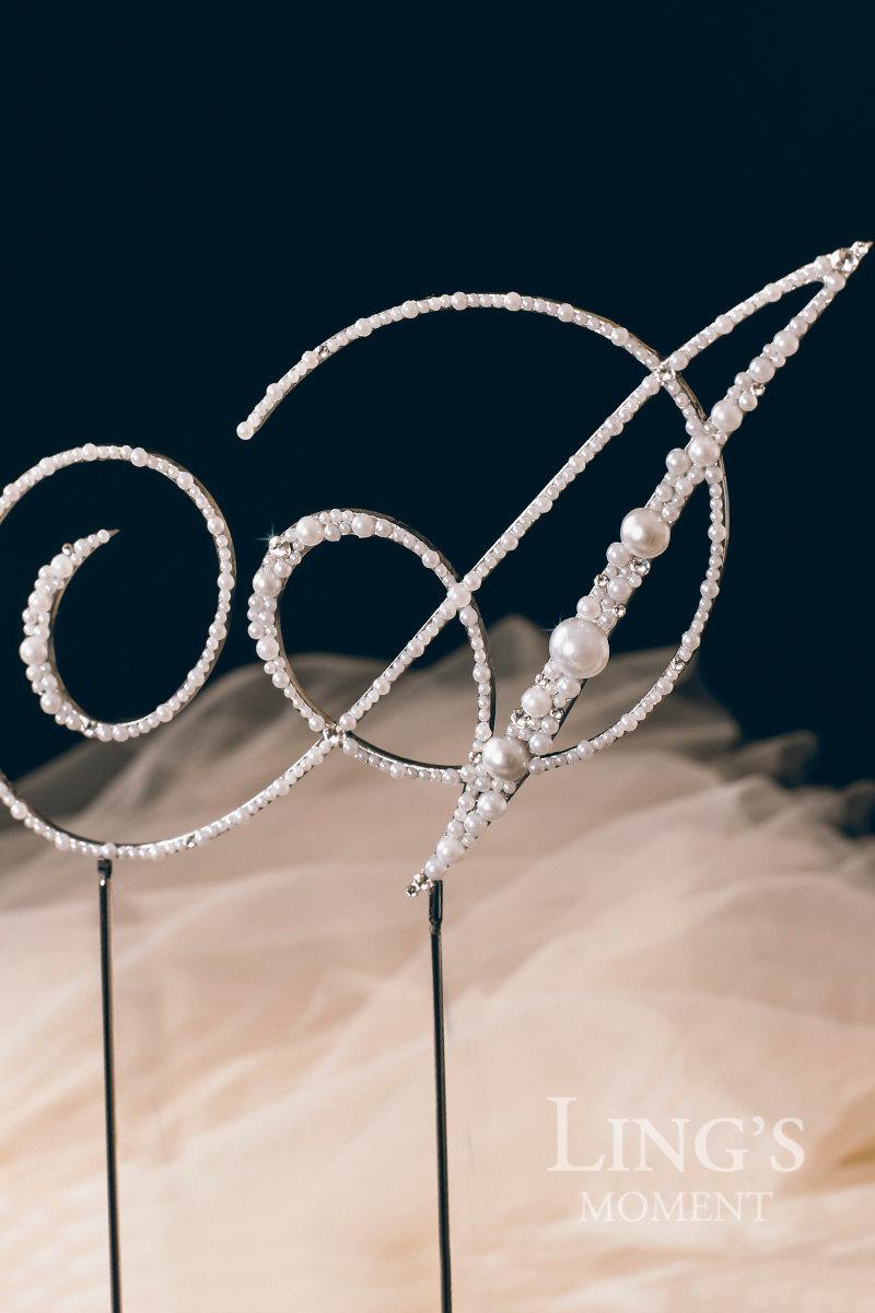 Mariage - Vintage Pearl Swarovski Crystal Personalized Monogram Cake Topper Wedding Cake Decoration