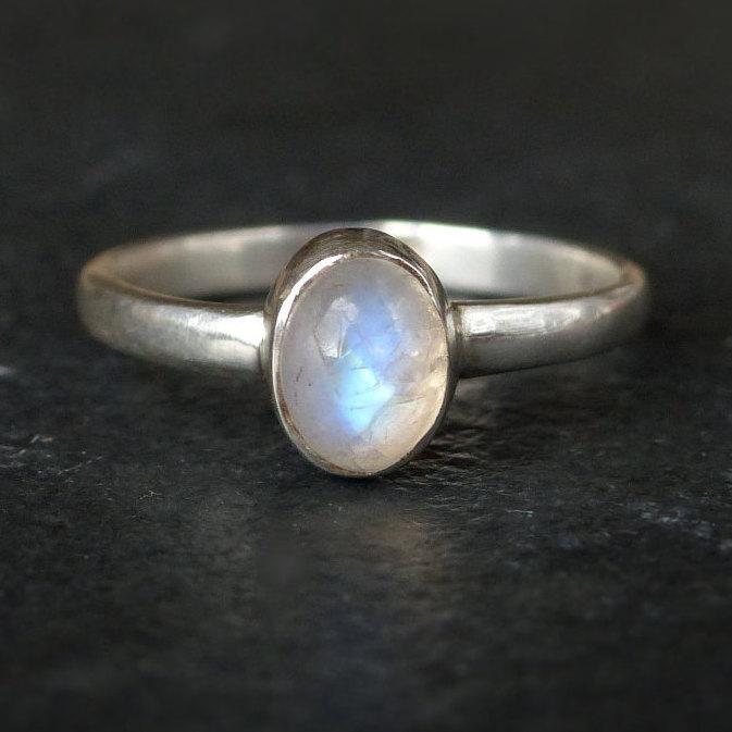 زفاف - Rainbow moonstone ring, 925 sterling silver, eco-friendly wedding ring, stacking ring, June birthstone ring, oval moonstone engagement ring