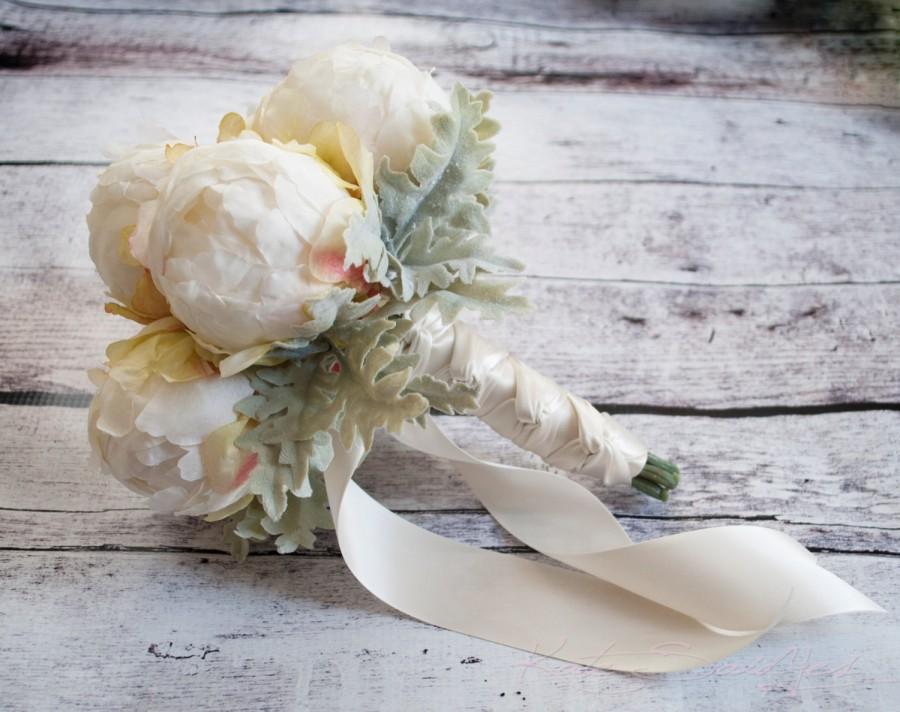 Mariage - Peony Bud and Dusty Miller Wedding Bouquet