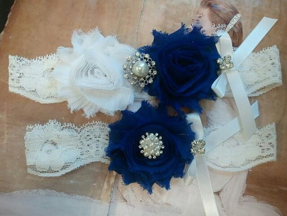 زفاف - Wedding Garter, Bridal Garter - Something Blue (White/Royal Blue Flowers) with Pearl & Rhinestone - Style G2504