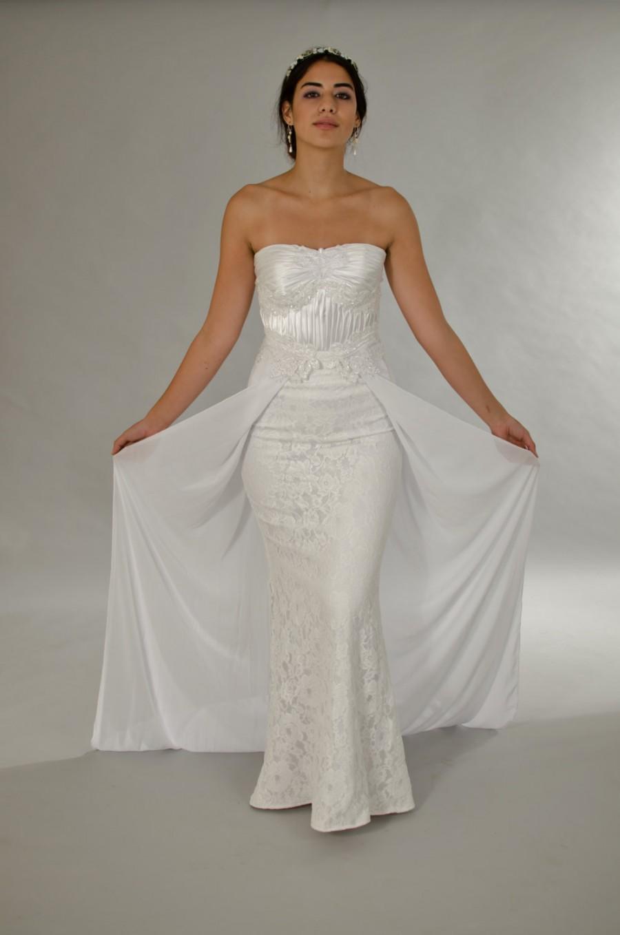 Mariage - Classic wedding dress, Lace wedding dress, White dress, Wedding dress, Bridal dress.