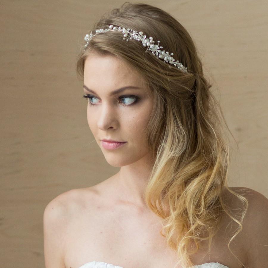 Hochzeit - Bridal hair vine, Bridal headband, Pearl Headband, Wedding Headband, Pearl Halo, Bridal Hair Accessories, Bridal hair piece