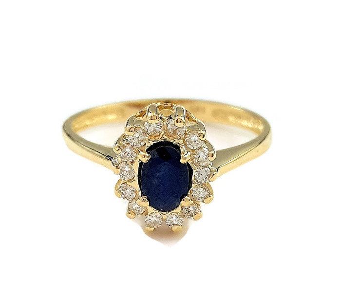 Свадьба - Blue Sapphire Ring, Princess Diana Ring, Engagement ring, Anniversary Ring, Wedding Ring, Gem Ring, Gemstone Ring, Oval Ring, Diamond ring