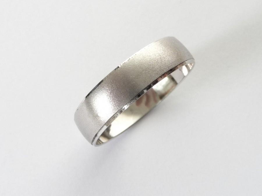 Wedding - White gold wedding band wedding ring for men and women with sandblast finish 5mm wide