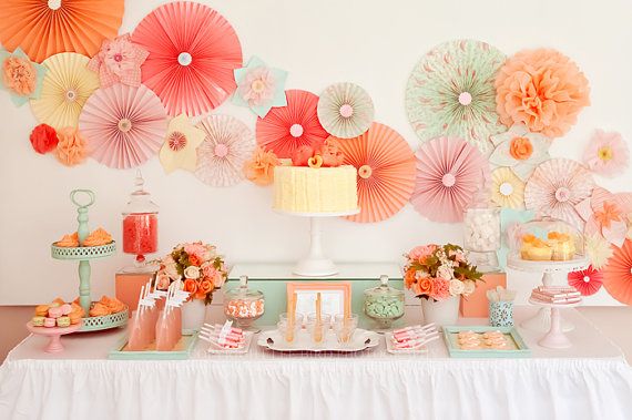 Hochzeit - Party Decor ... 12 Pomwheels . 5 Pompoms .... Pick Your Colors // Wedding // Birthday // Party Decoration