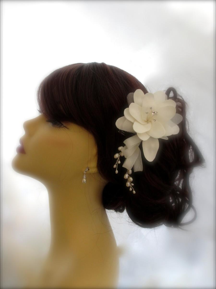 Wedding - Bridal Hairpiece, LOTUS Flower, Floral and Pearl, Bridal Clip, Wedding Hair Comb, Bridal Hair Accessories, Ivory